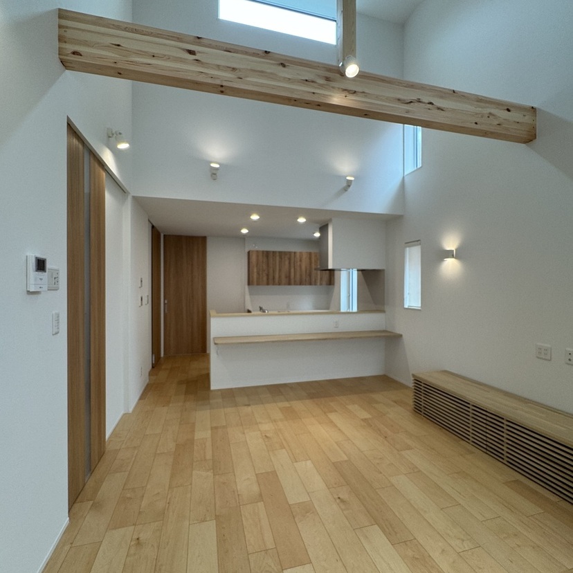 天井の高さが魅力の平屋住宅【株式会社ハンズワタベ】