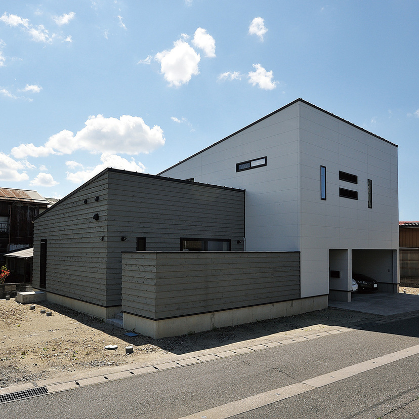 プライバシーと開放感を両立したインナーガレージのあるデザイン住宅【齋藤仁建築】